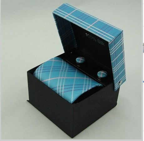 Cuff boxes