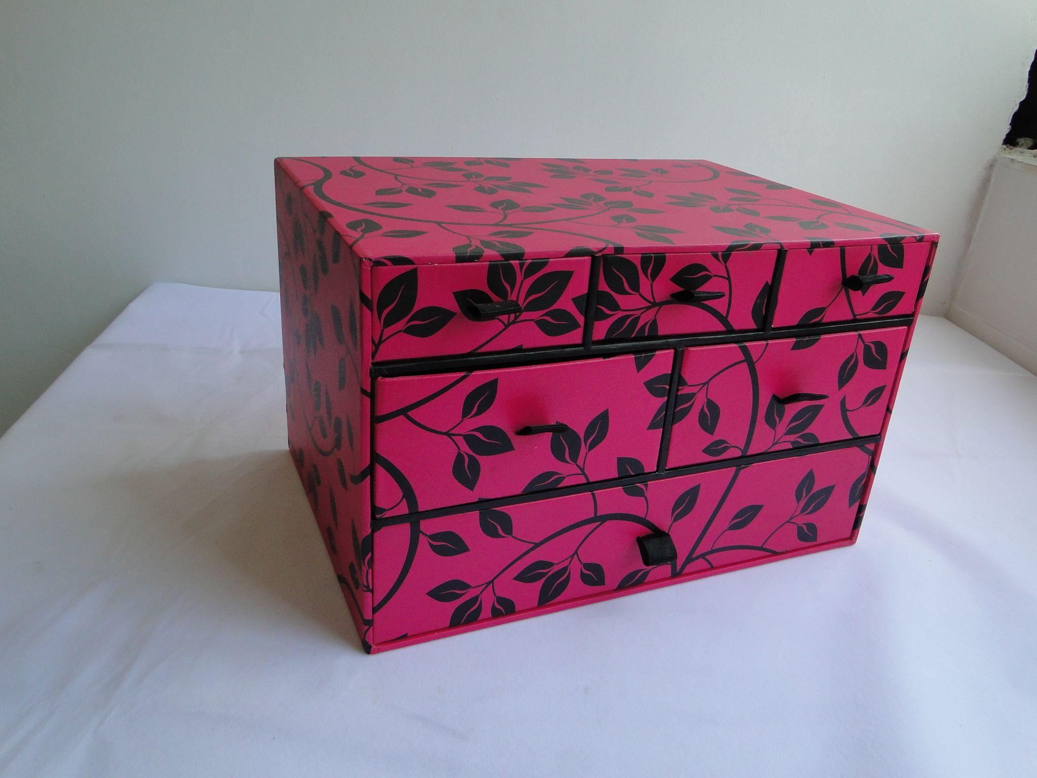 Pink slide box