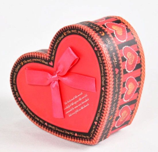 Red heart box