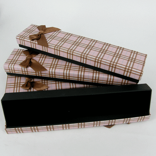 Decorative wrapping box