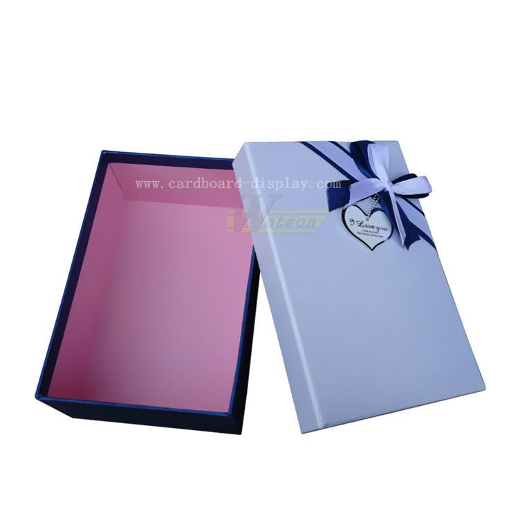 Custom made paper gift box with card